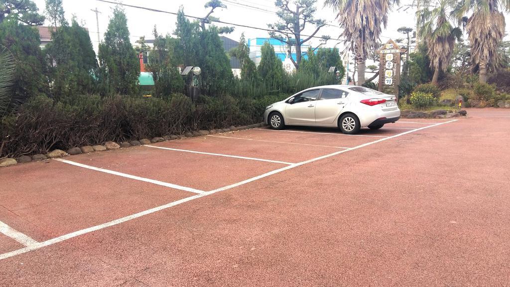 Namu Hyanggi Pension Jeju Eksteriør bilde
